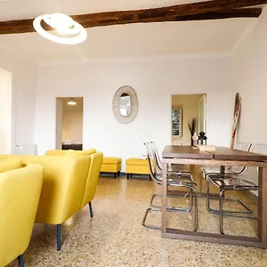 Casaviva - Elegante Casa Con Dehors A Italia